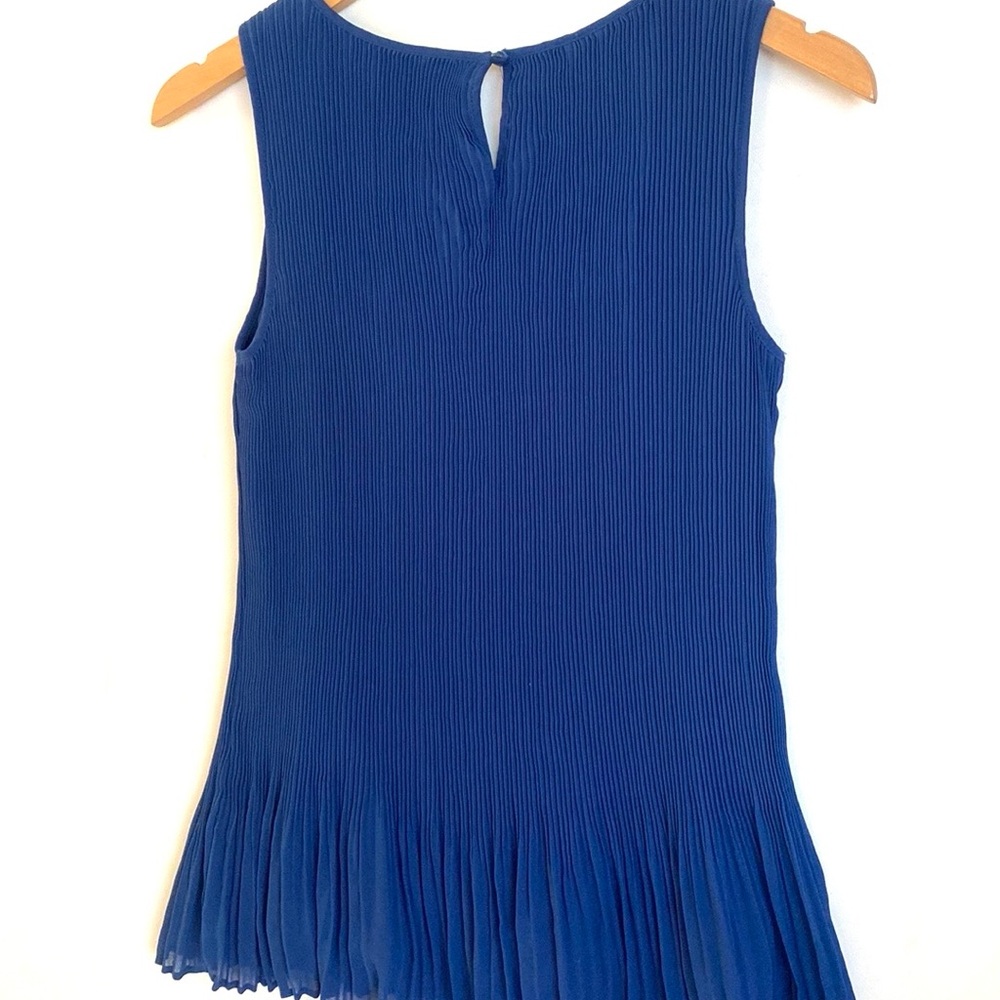 (BN49) Roz & Ali blue pleated sleeveless top, Size Small - Picture 6 of 6